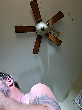 Hugebwc102 online show from October 5, 2025, 6:48 am