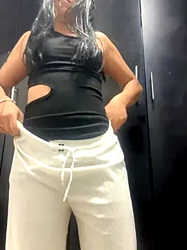 Snapshot of emily_rosse04 chatting on October 30, 2025, 11:08 am emily rosse04 online show from October 30, 2025, 11:08 am