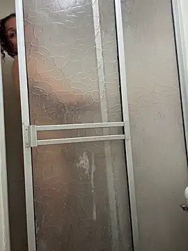 Snapshot of SheraHadee chatting on October 4, 2025, 3:35 pm SheraHadee online show from October 4, 2025, 3:35 pm