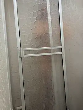 Snapshot of SheraHadee chatting on September 18, 2025, 12:19 pm SheraHadee online show from September 18, 2025, 12:19 pm