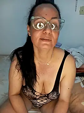 Snapshot of Eunice73 chatting on December 5, 2024, 3:09 am Eunice73 online show from December 5, 2024, 3:09 am