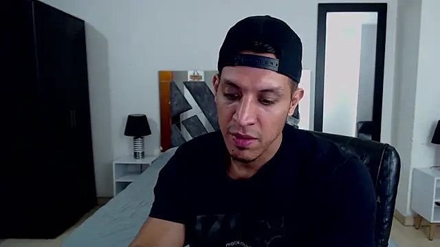 Frank heaven01 online show from February 15, 2025, 9:06 pm