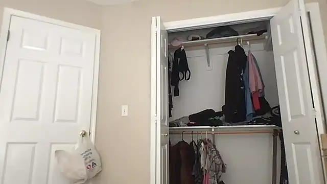 Snapshot of kittycatkendra chatting on September 23, 2025, 11:56 pm kittycatkendra online show from September 23, 2025, 11:56 pm