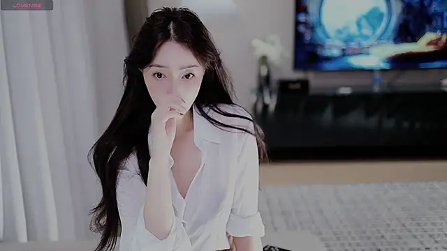 Snapshot of -Aricia- chatting on September 19, 2025, 2:21 pm -Aricia- online show from September 19, 2025, 2:21 pm