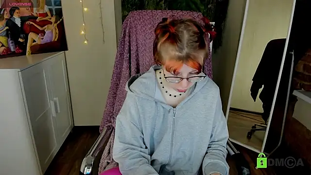 Melissa Wells online show from November 14, 2025, 3:37 pm