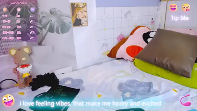 Snapshot of Ly__ chatting on February 10, 2026, 3:05 am Ly online show from February 10, 2026, 3:05 am