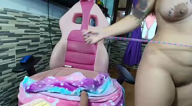 Meganmilk1 online show from February 3, 2025, 5:46 pm