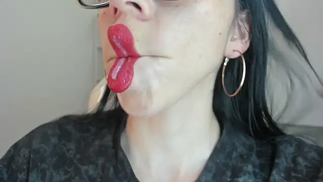 Snapshot of Katty_mouth chatting on November 8, 2025, 9:07 pm Katty mouth online show from November 8, 2025, 9:07 pm