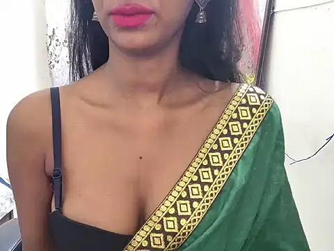 tanvi-00 online show from February 5, 2025, 5:42 pm