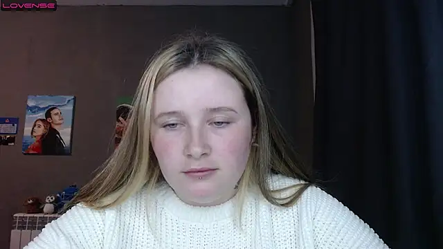 Snapshot of Light_Luna chatting on September 19, 2025, 2:54 pm Light Luna online show from September 19, 2025, 2:54 pm