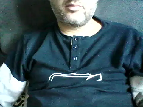 Snapshot of daky_86 chatting on October 24, 2025, 3:44 pm daky 86 online show from October 24, 2025, 3:44 pm