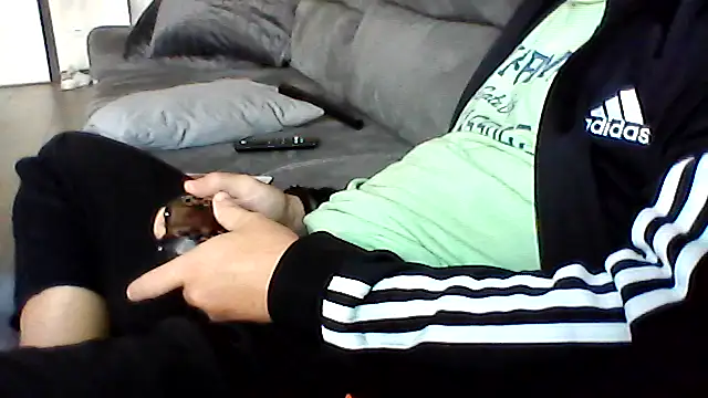 Snapshot of daky_86 chatting on September 27, 2025, 1:28 pm daky 86 online show from September 27, 2025, 1:28 pm