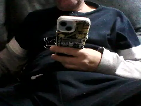 Snapshot of daky_86 chatting on October 26, 2025, 4:40 pm daky 86 online show from October 26, 2025, 4:40 pm