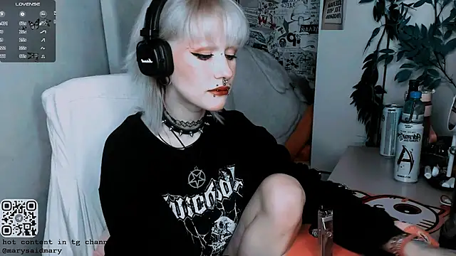 Snapshot of say_mary chatting on October 28, 2025, 12:04 pm say mary online show from October 28, 2025, 12:04 pm