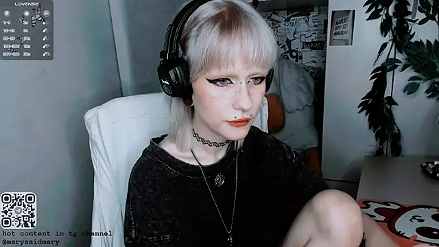 Snapshot of say_mary chatting on October 24, 2025, 3:00 pm say mary online show from October 24, 2025, 3:00 pm