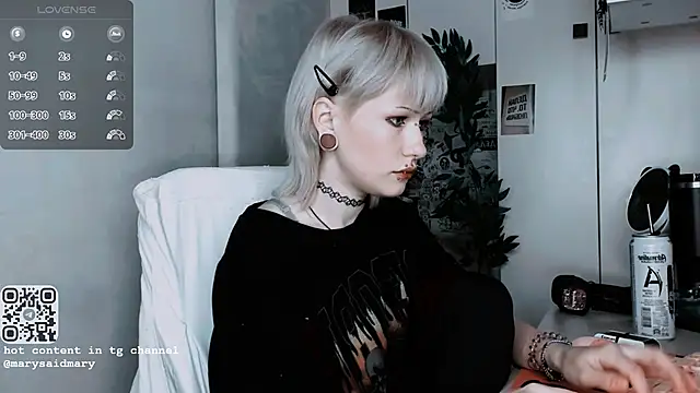 Snapshot of say_mary chatting on October 13, 2025, 2:18 pm say mary online show from October 13, 2025, 2:18 pm