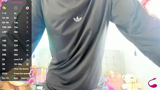 misticasexy online show from October 1, 2025, 8:35 pm