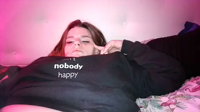 Snapshot of BeckiTooSweet chatting on January 27, 2025, 3:04 am BeckiTooSweet online show from January 27, 2025, 3:04 am