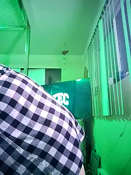 Snapshot of BeckiTooSweet chatting on February 8, 2025, 2:58 am BeckiTooSweet online show from February 8, 2025, 2:58 am