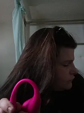 Snapshot of BeckiTooSweet chatting on November 7, 2025, 8:13 pm BeckiTooSweet online show from November 7, 2025, 8:13 pm