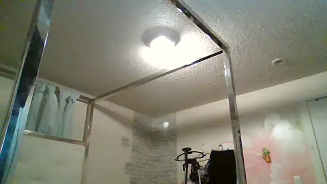 Snapshot of BeckiTooSweet chatting on October 6, 2025, 6:03 am BeckiTooSweet online show from October 6, 2025, 6:03 am