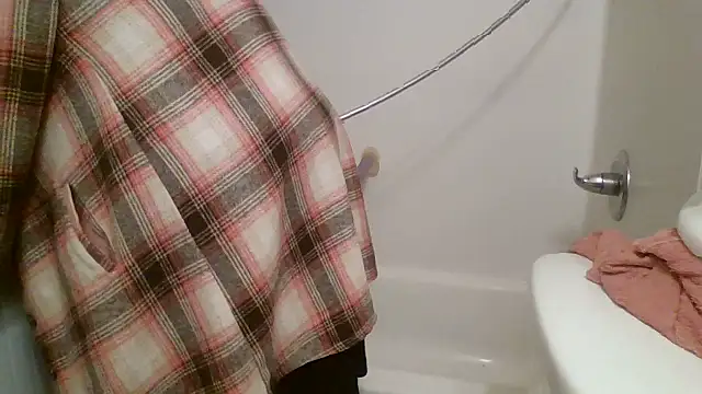 Snapshot of BeckiTooSweet chatting on October 22, 2025, 9:31 am BeckiTooSweet online show from October 22, 2025, 9:31 am