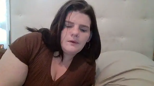 Snapshot of BeckiTooSweet chatting on October 1, 2025, 10:46 pm BeckiTooSweet online show from October 1, 2025, 10:46 pm