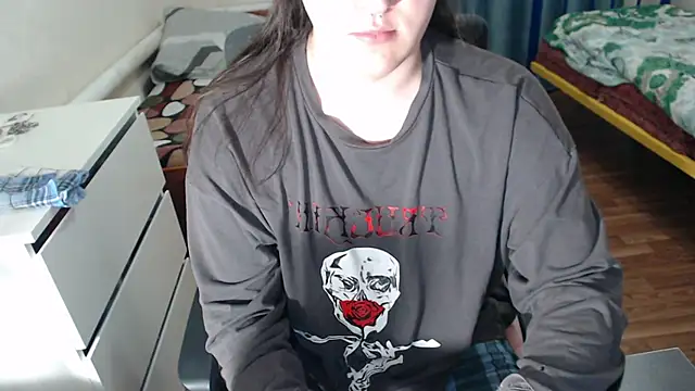 EvaMiron online show from November 6, 2025, 1:20 am