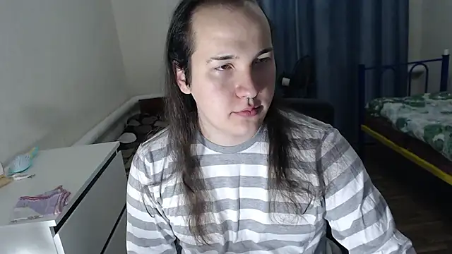 EvaMiron online show from September 24, 2025, 2:23 pm