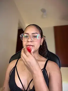 gretta kler1 online show from January 28, 2025, 3:35 pm
