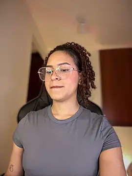 gretta kler1 online show from January 26, 2025, 3:14 pm