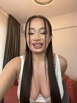 deliaroyal online show from November 23, 2025, 1:21 pm