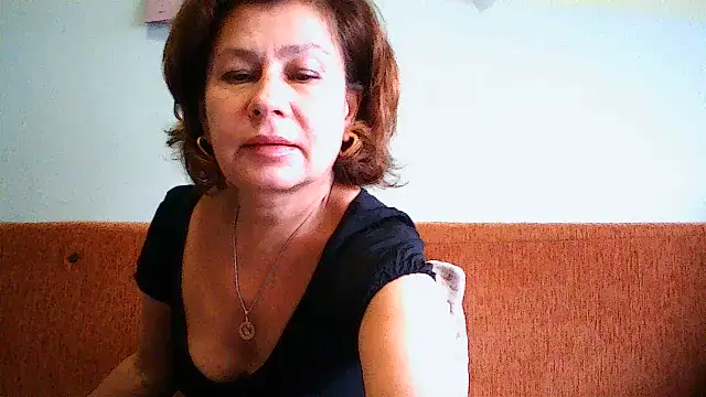 Snapshot of Mat_Elenore chatting on July 18, 2026, 8:34 am Mat Elenore online show from July 18, 2026, 8:34 am