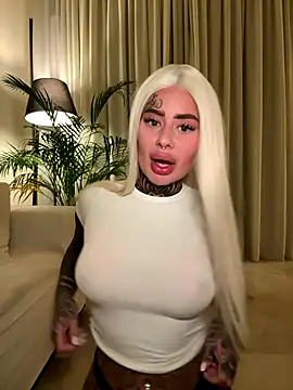 Snapshot of bambixboo chatting on October 8, 2025, 7:47 pm bambixboo online show from October 8, 2025, 7:47 pm