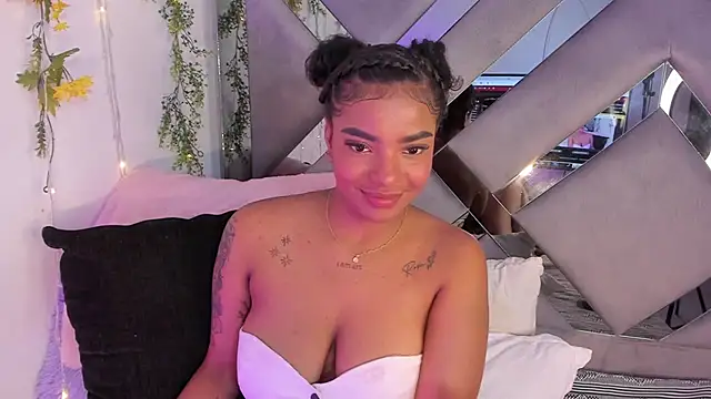 Iris hott1 online show from March 16, 2025, 7:17 pm