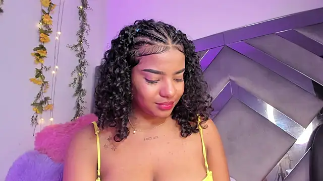 Iris hott1 online show from January 9, 2025, 3:36 am