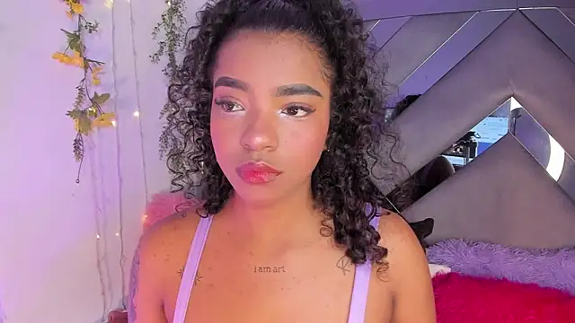 Iris hott1 online show from March 20, 2025, 11:45 pm