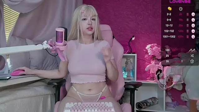 berrybaebaby online show from June 24, 2026, 3:27 am