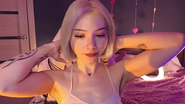 Snapshot of SandraBoyl chatting on February 21, 2025, 1:11 am SandraBoyl online show from February 21, 2025, 1:11 am