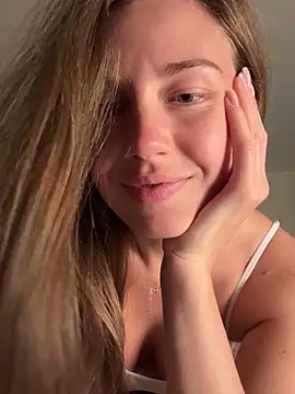 Snapshot of JasminJames chatting on October 7, 2025, 10:11 pm JasminJames online show from October 7, 2025, 10:11 pm