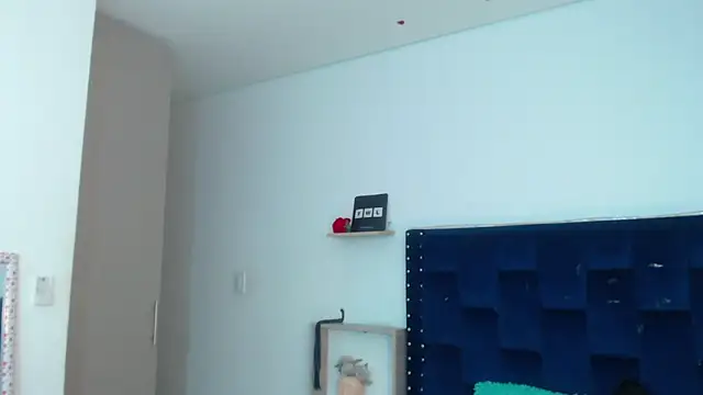 Snapshot of SaraApril_1 chatting on February 26, 2025, 5:57 am SaraApril 1 online show from February 26, 2025, 5:57 am