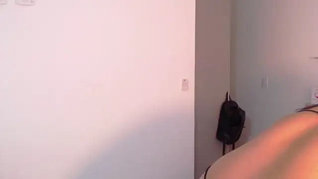 Snapshot of SaraApril_1 chatting on March 19, 2025, 12:15 am SaraApril 1 online show from March 19, 2025, 12:15 am