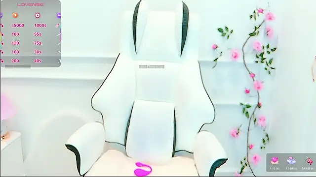 Snapshot of PimChanOK chatting on June 5, 2026, 9:09 pm PimChanOK online show from June 5, 2026, 9:09 pm