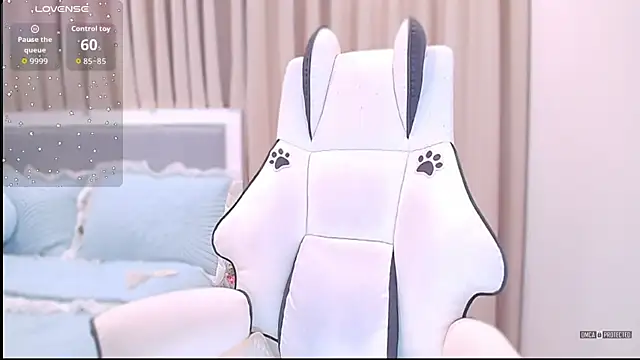 Snapshot of PimChanOK chatting on March 1, 2026, 10:54 pm PimChanOK online show from March 1, 2026, 10:54 pm