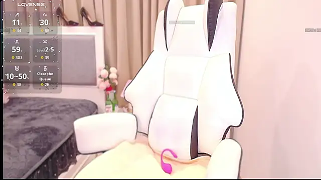 PimChanOK online show from November 6, 2025, 2:04 am