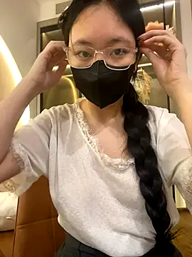 Snapshot of MEOW_MEO chatting on November 6, 2025, 4:22 pm MEOW MEO online show from November 6, 2025, 4:22 pm