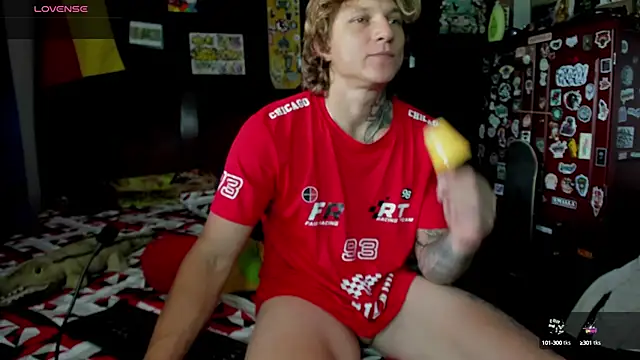 Tom Krakow online show from October 14, 2025, 8:42 pm