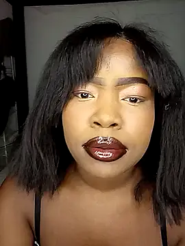 Snapshot of rosey_cheeks chatting on October 26, 2025, 12:44 am rosey cheeks online show from October 26, 2025, 12:44 am