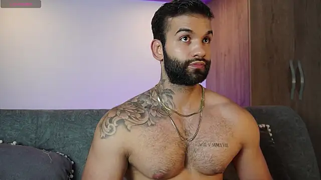 Snapshot of MarkHazze chatting on October 25, 2025, 10:32 pm MarkHazze online show from October 25, 2025, 10:32 pm