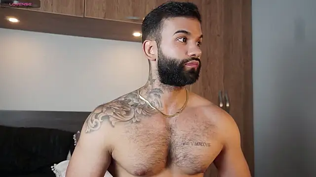 Snapshot of MarkHazze chatting on September 19, 2025, 9:19 pm MarkHazze online show from September 19, 2025, 9:19 pm